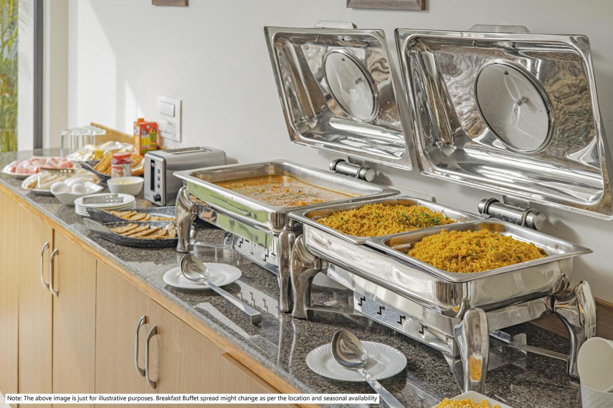מטורה Itsy Hotels Krishna Residency, Govardhan Chauraha מראה חיצוני תמונה